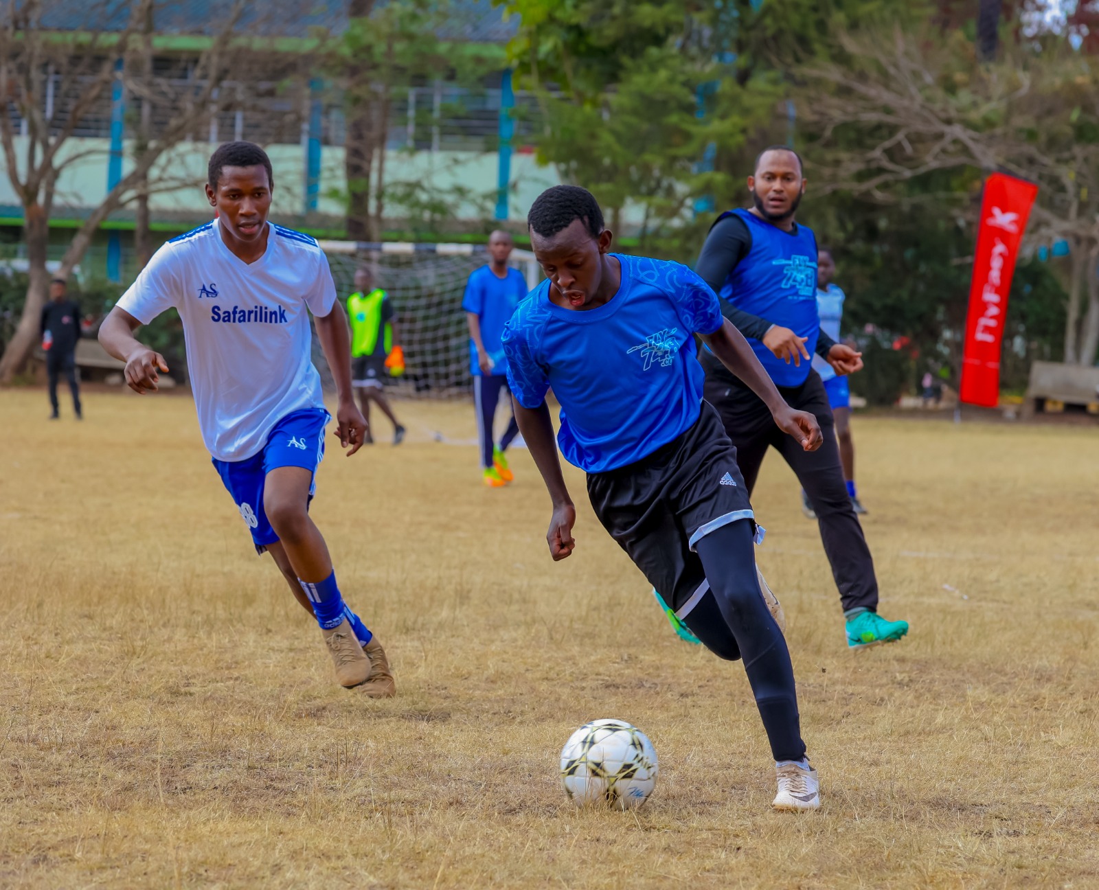R200 Roclk Kenya Today | Kenya news, opinion, business and sport